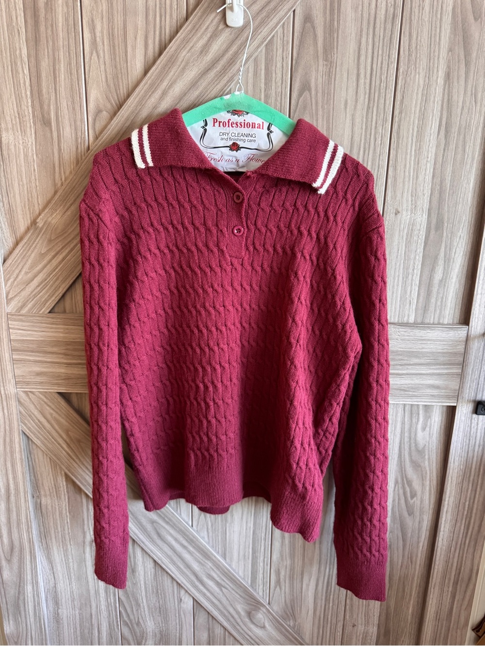 SHEIN Maroon Knit Polo Sweater with White Collar Stripes